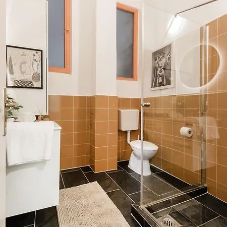 Art Lovers Loft-Garden View 3Br 2Ba Central Gem Budapest Exterior photo