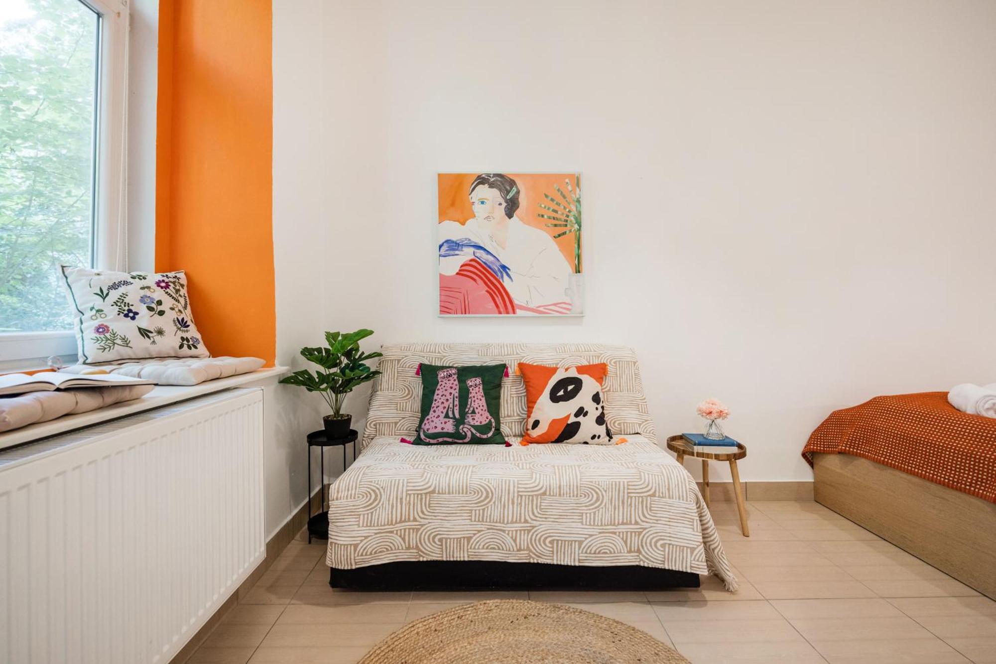 Apartment Art Lovers Loft-Garden View 3Br 2Ba Central Gem Budapest